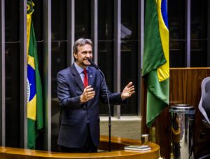 Pedro Uczai é empossado para o terceiro mandato na Câmara Federal