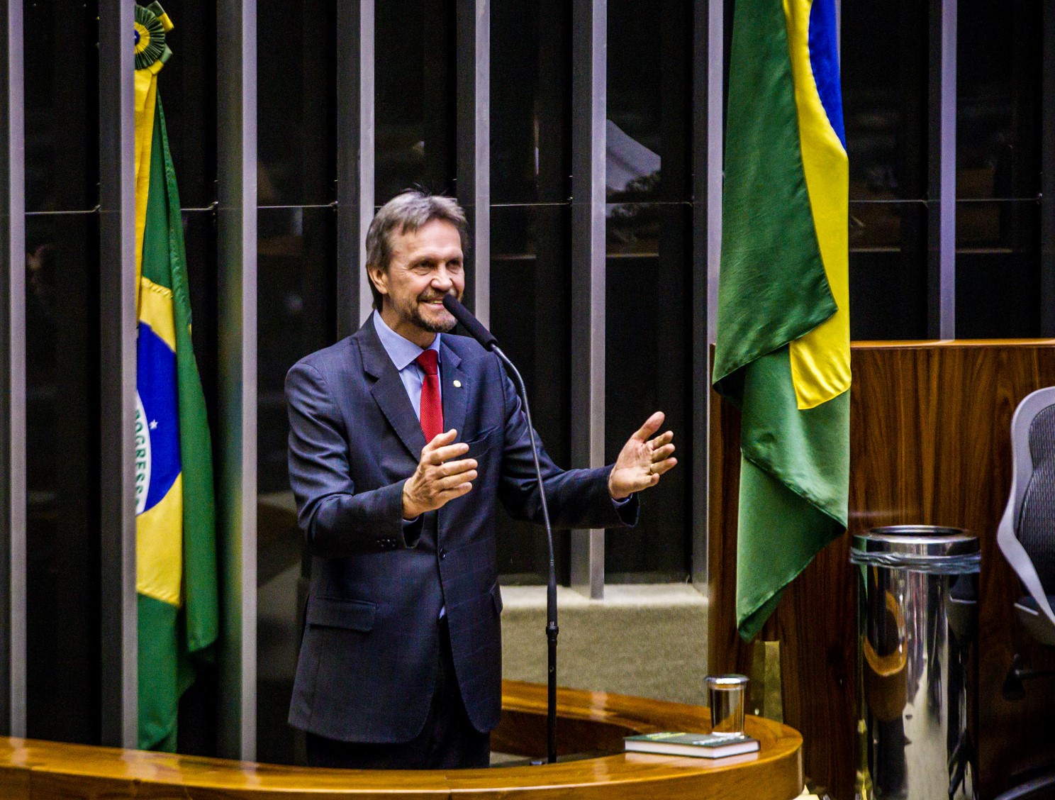 Pedro Uczai é empossado para o terceiro mandato na Câmara Federal